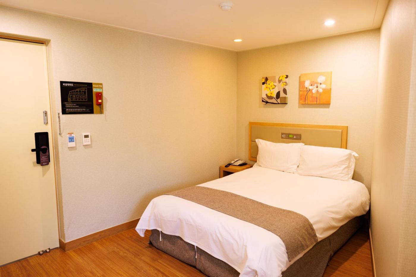 Jeju Robero Hotel Eksteriør billede