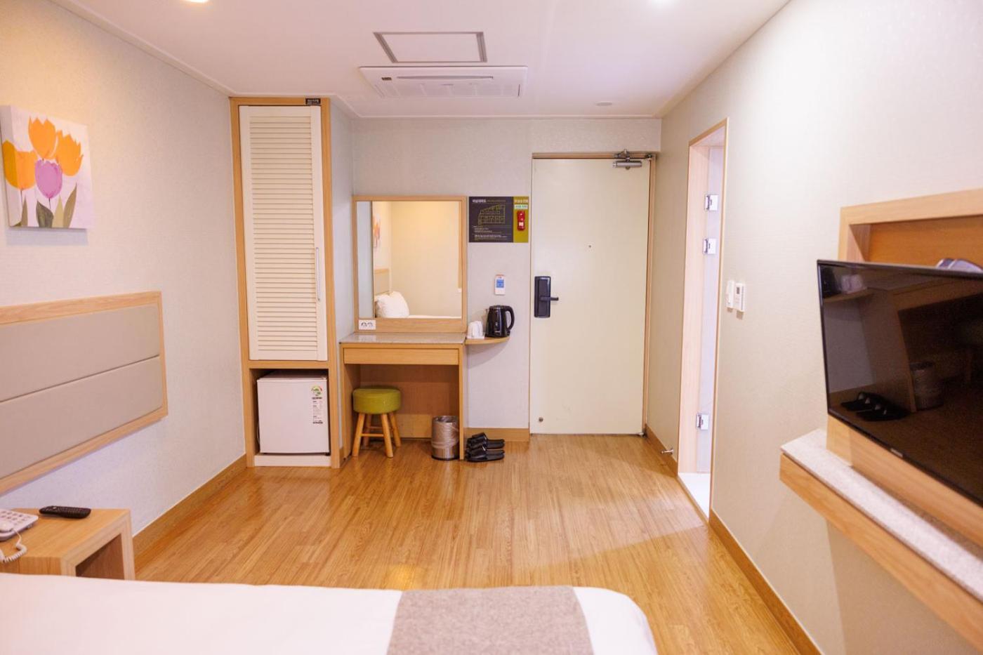 Jeju Robero Hotel Eksteriør billede