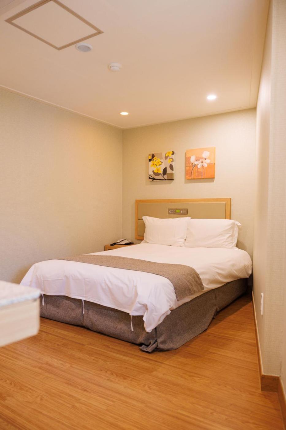 Jeju Robero Hotel Eksteriør billede