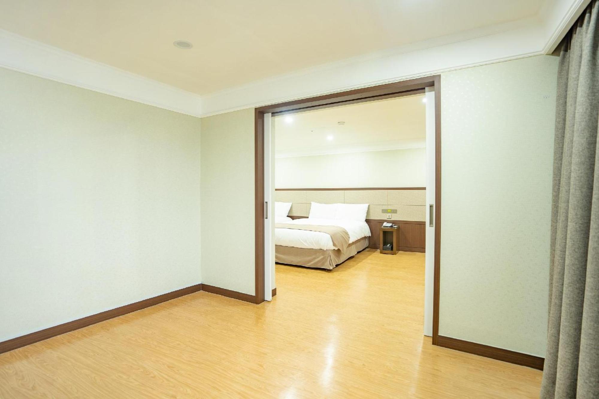 Jeju Robero Hotel Eksteriør billede